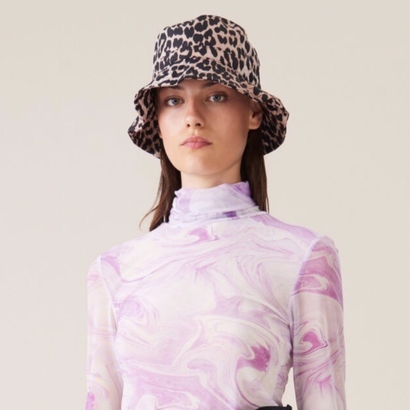 NEW Ganni Recycled Tech Bucket Hat Leopard XS/S - Picture 8 of 16